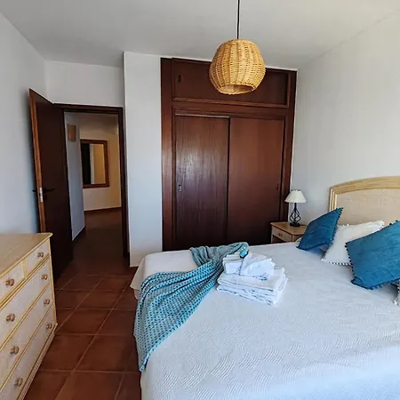 11a Rocha - Casas & Papeis Apartamento Armação de Pêra